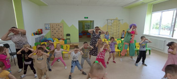 Веселый танец. Веселый танец.